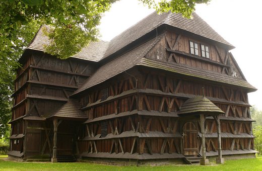 Chiesa-legno-Hronsek_Horehronie_(wikimedia)