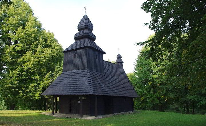 Ruska-Bystra_cheisa-legno_(Przemek Berowski CC)