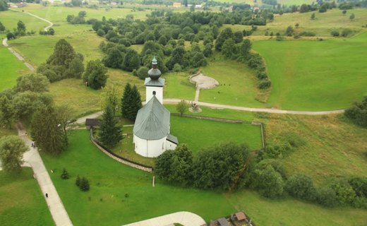 centro-europ_Kremnicke-bane_(Kanuscak@panoramio.com_56531775)