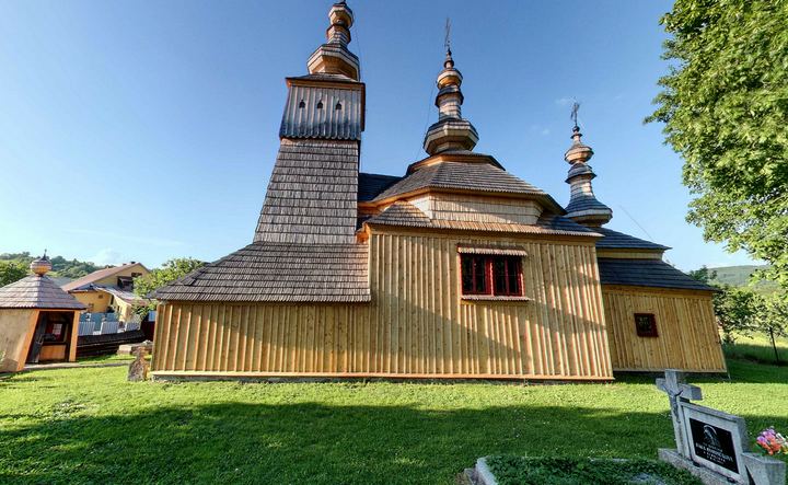 ladomirova_chiesa-legno_(Foto panorama Sme.sk)