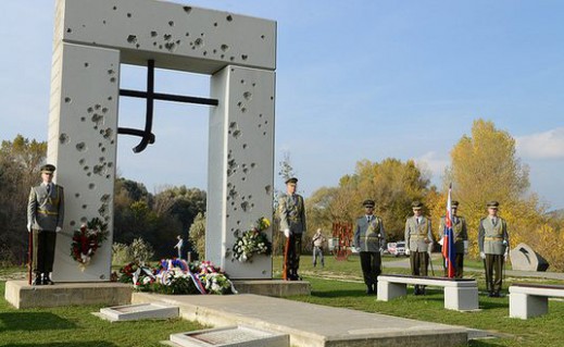 porta-liberta-devin_(foto_bsk-sk)