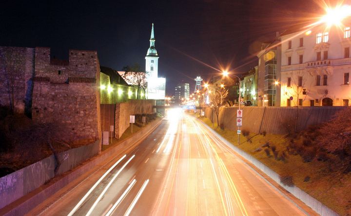 bratis-strade_(kevinl8888-nc-nd)